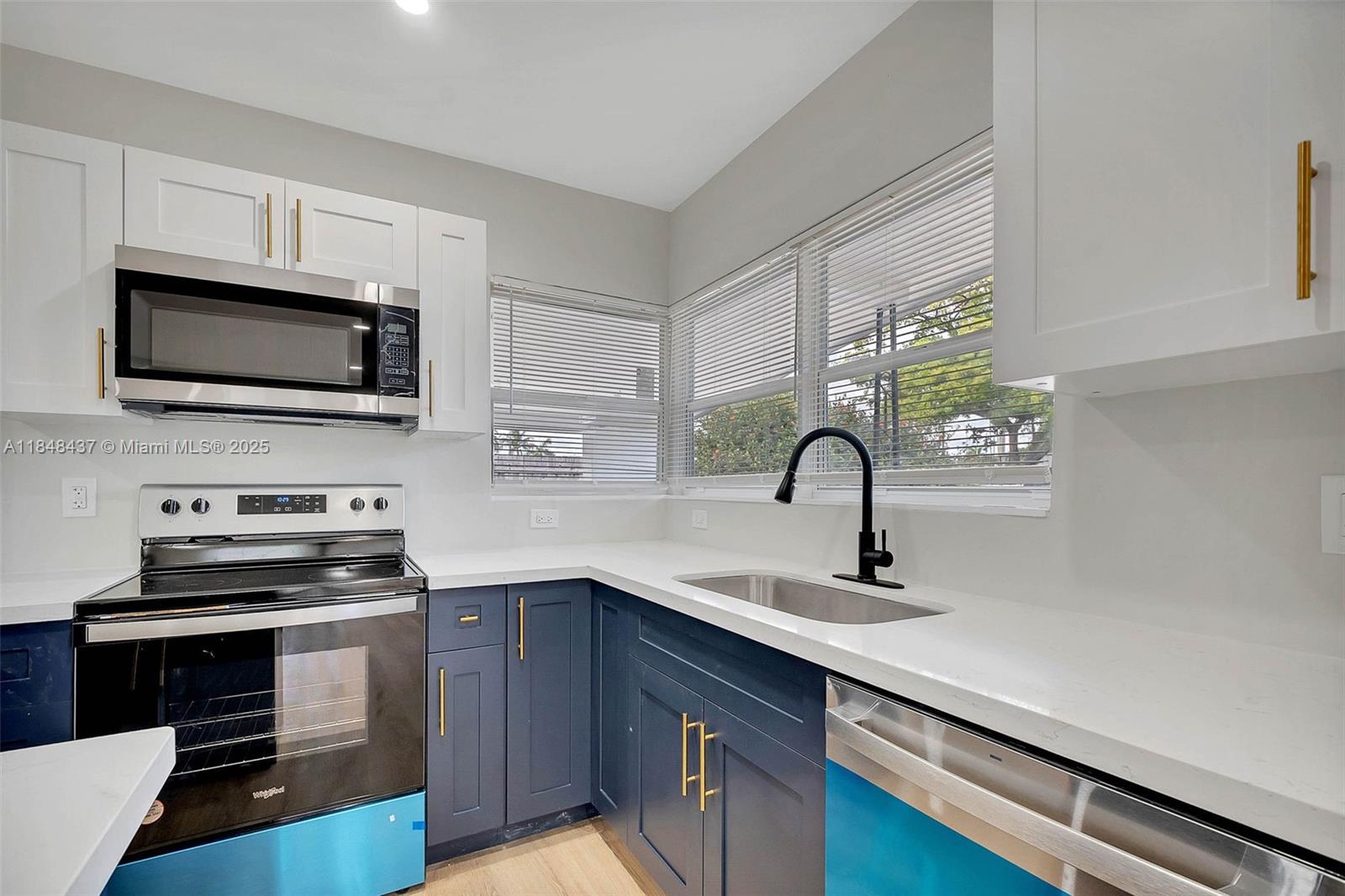 LLOYD ESTATES ADD CORR PL - Residential