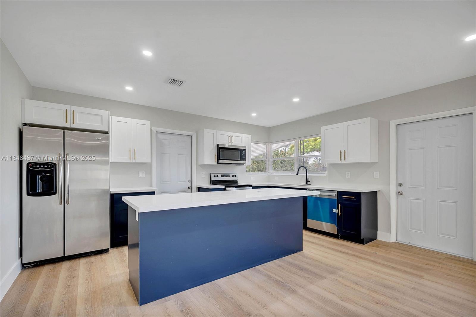 LLOYD ESTATES ADD CORR PL - Residential