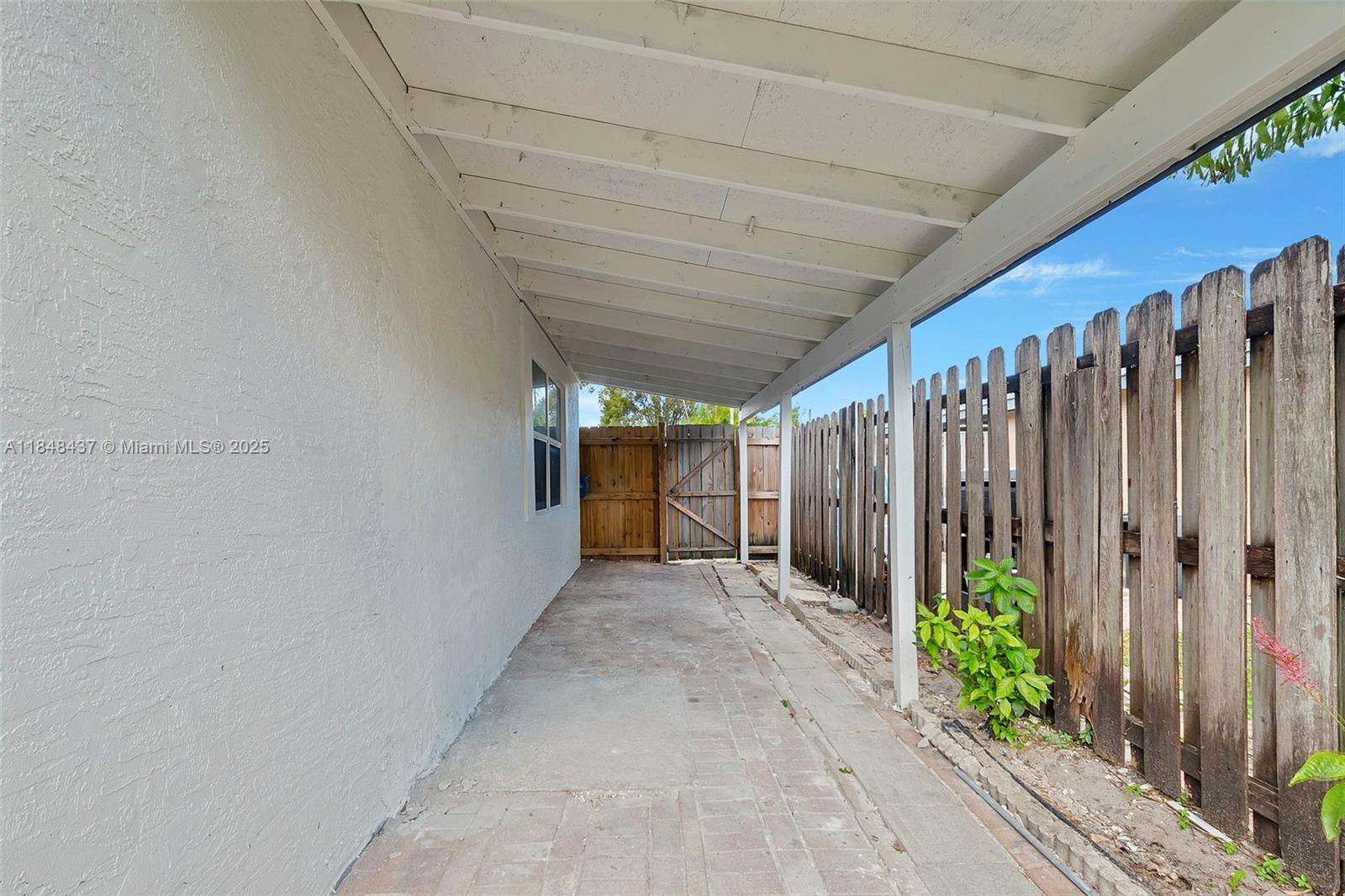 LLOYD ESTATES ADD CORR PL - Residential