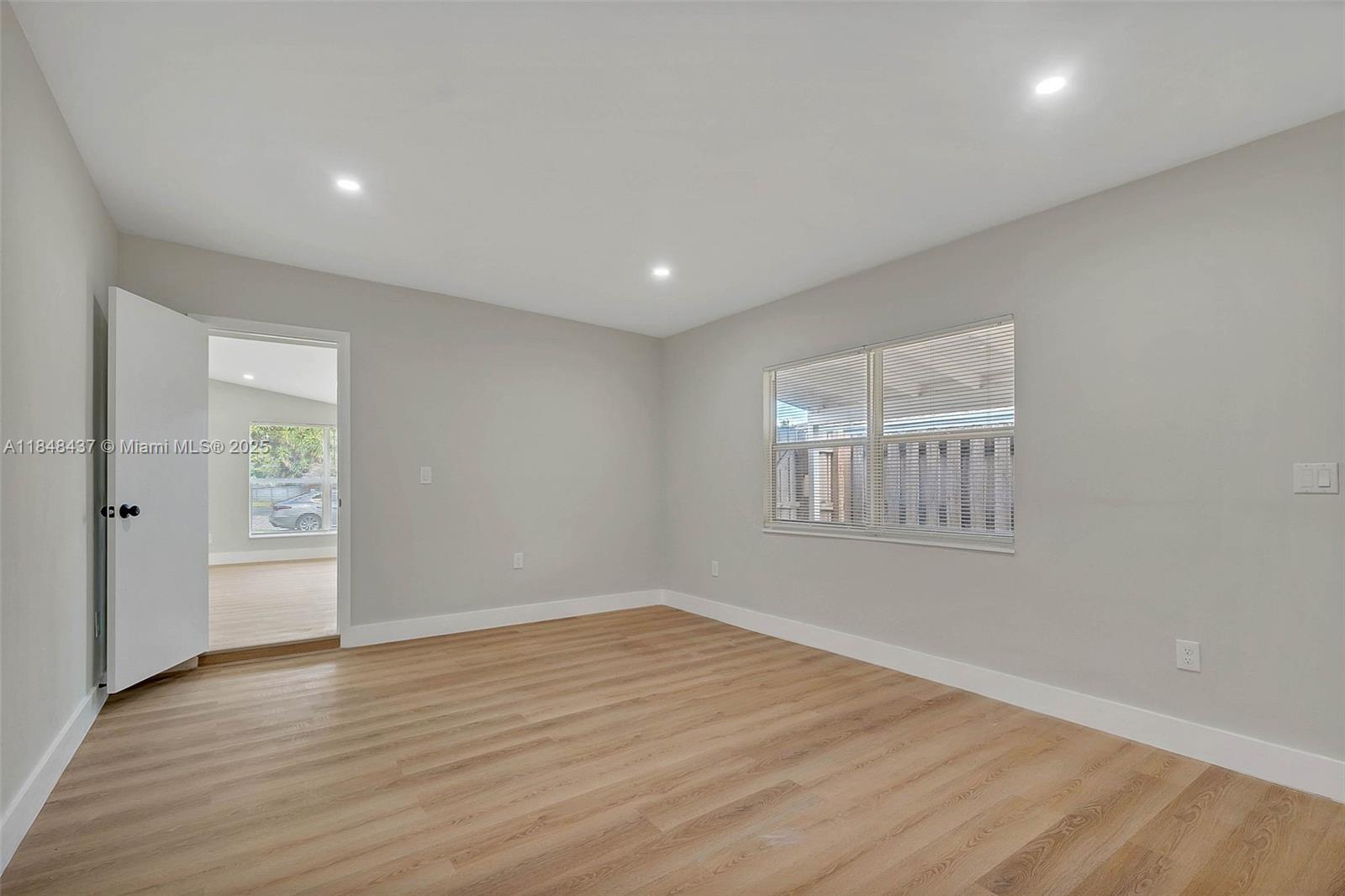 LLOYD ESTATES ADD CORR PL - Residential