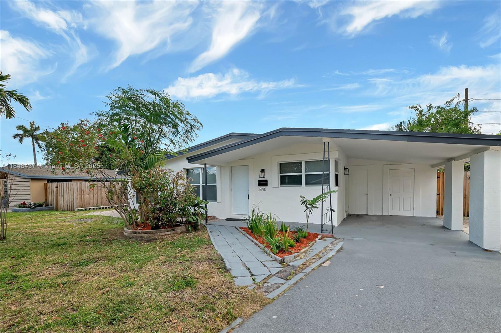 LLOYD ESTATES ADD CORR PL - Residential