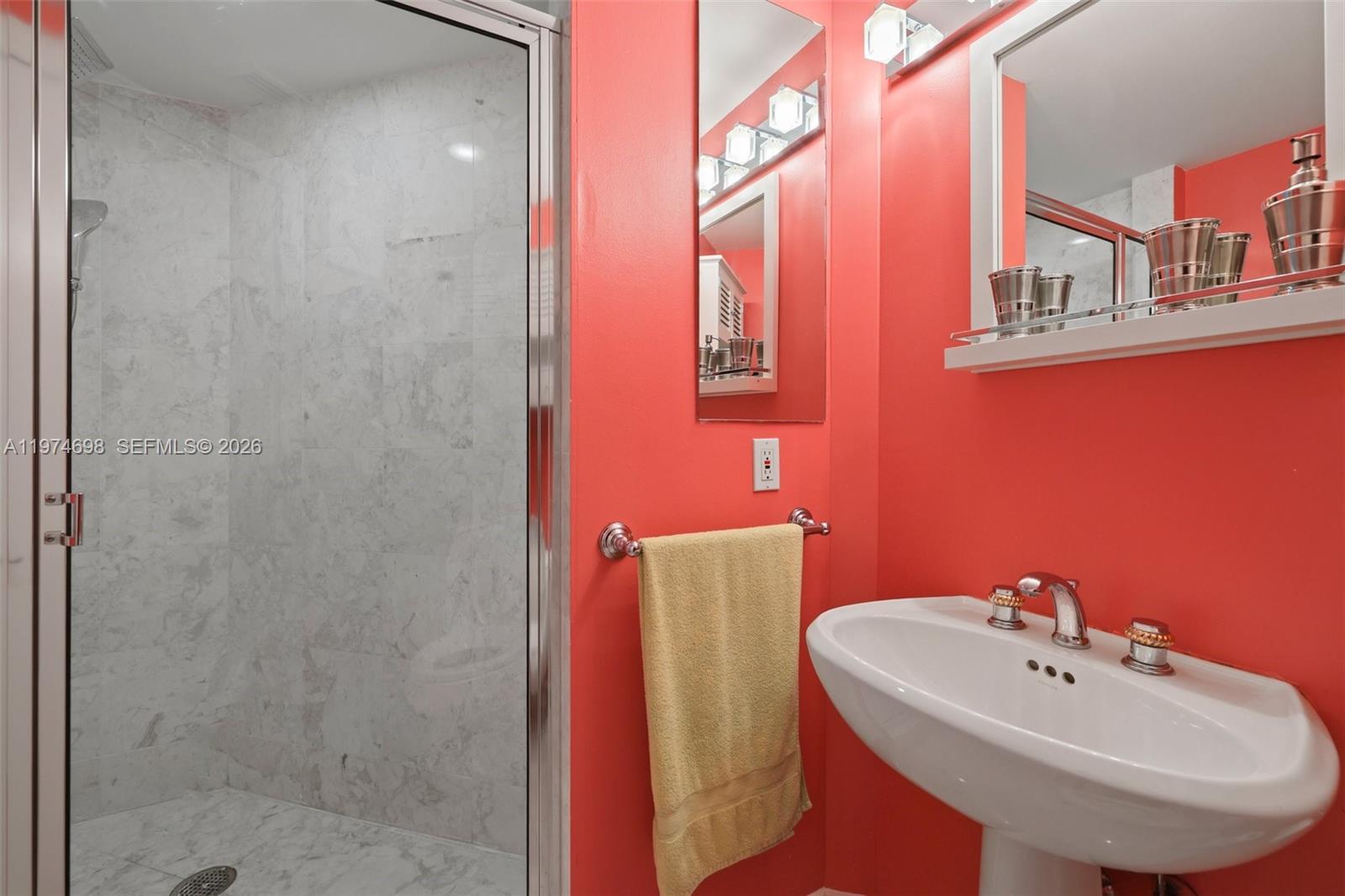 2600 ISL BLVD WILLIAMS IS - Residential