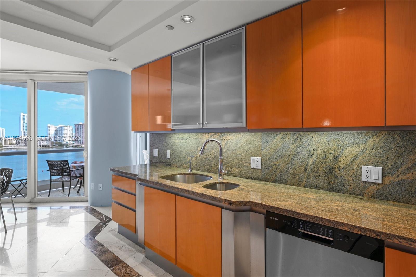 2600 ISL BLVD WILLIAMS IS - Residential