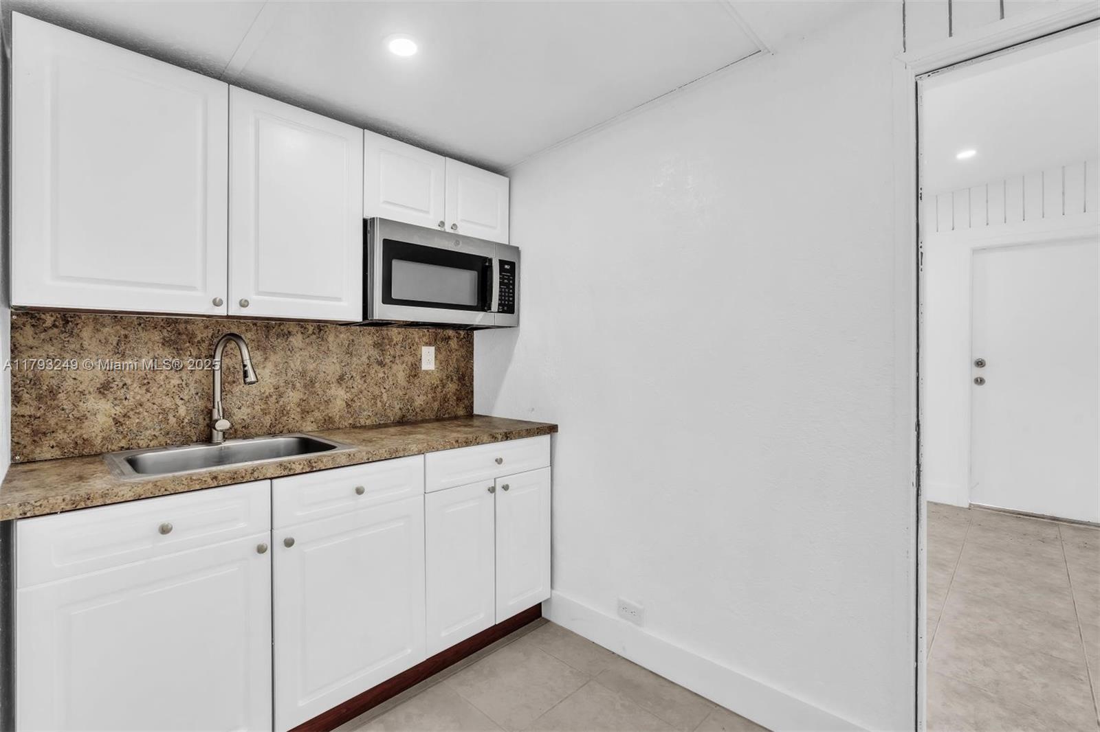 SOUTHERN ESTS 1ST ADDN - Residential Lease