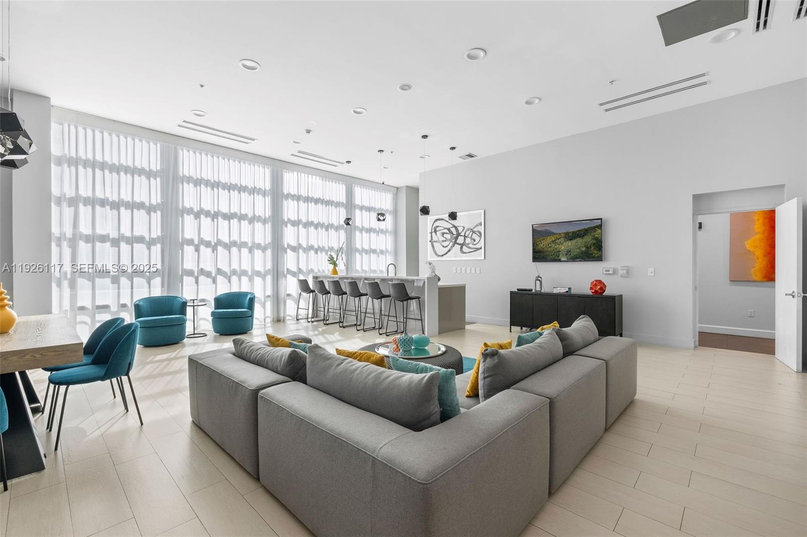 ONYX ON THE BAY CONDO - Residential Lease