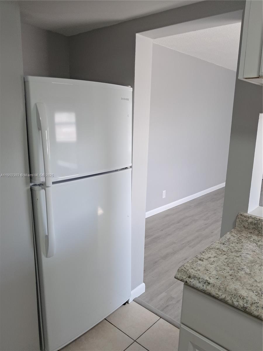 FOUNTAINVIEW CONDO - Residential Lease