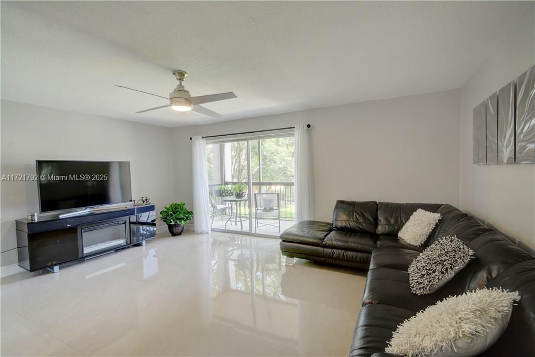 NOVA GARDENS CONDO - Residential