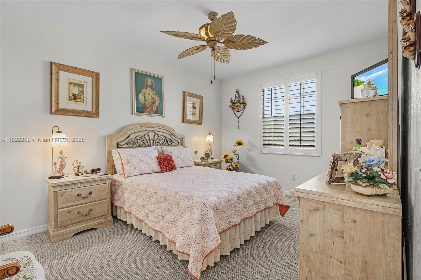 FAIRWAY VILLAS - Residential