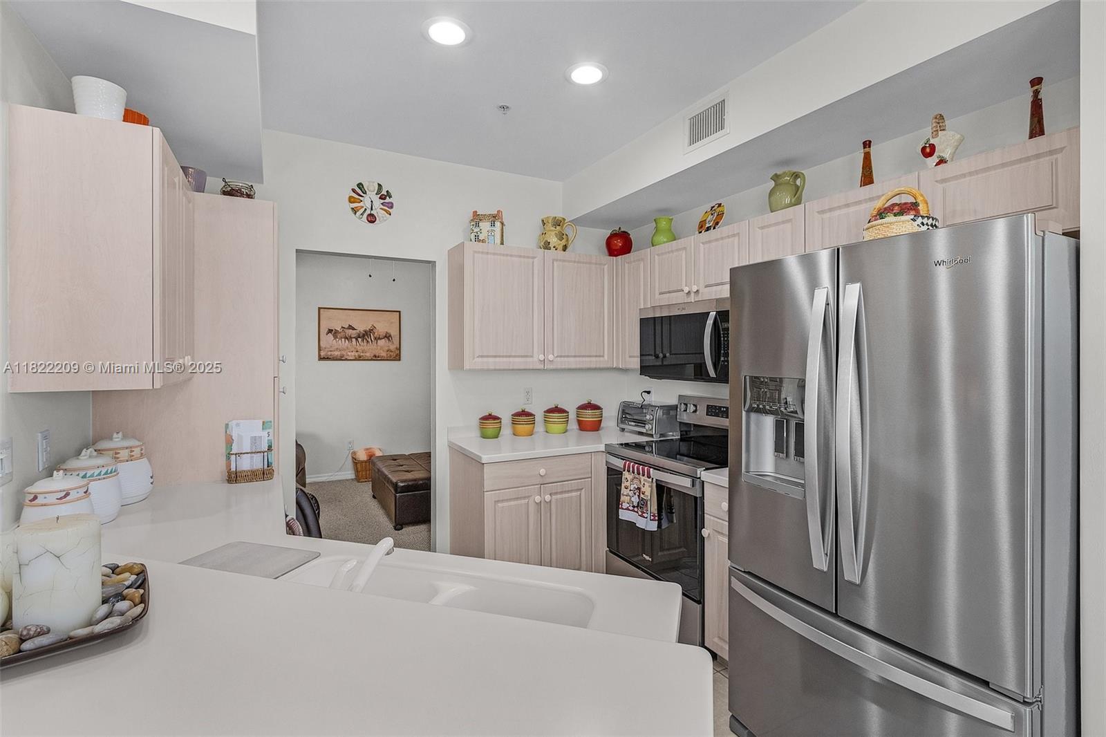 FAIRWAY VILLAS - Residential