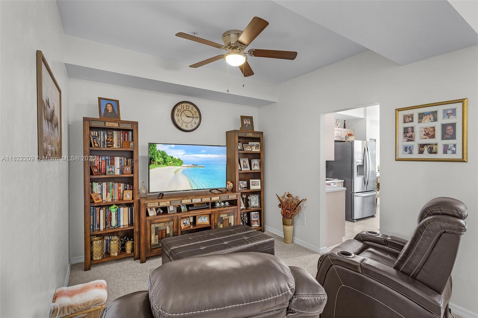 FAIRWAY VILLAS - Residential