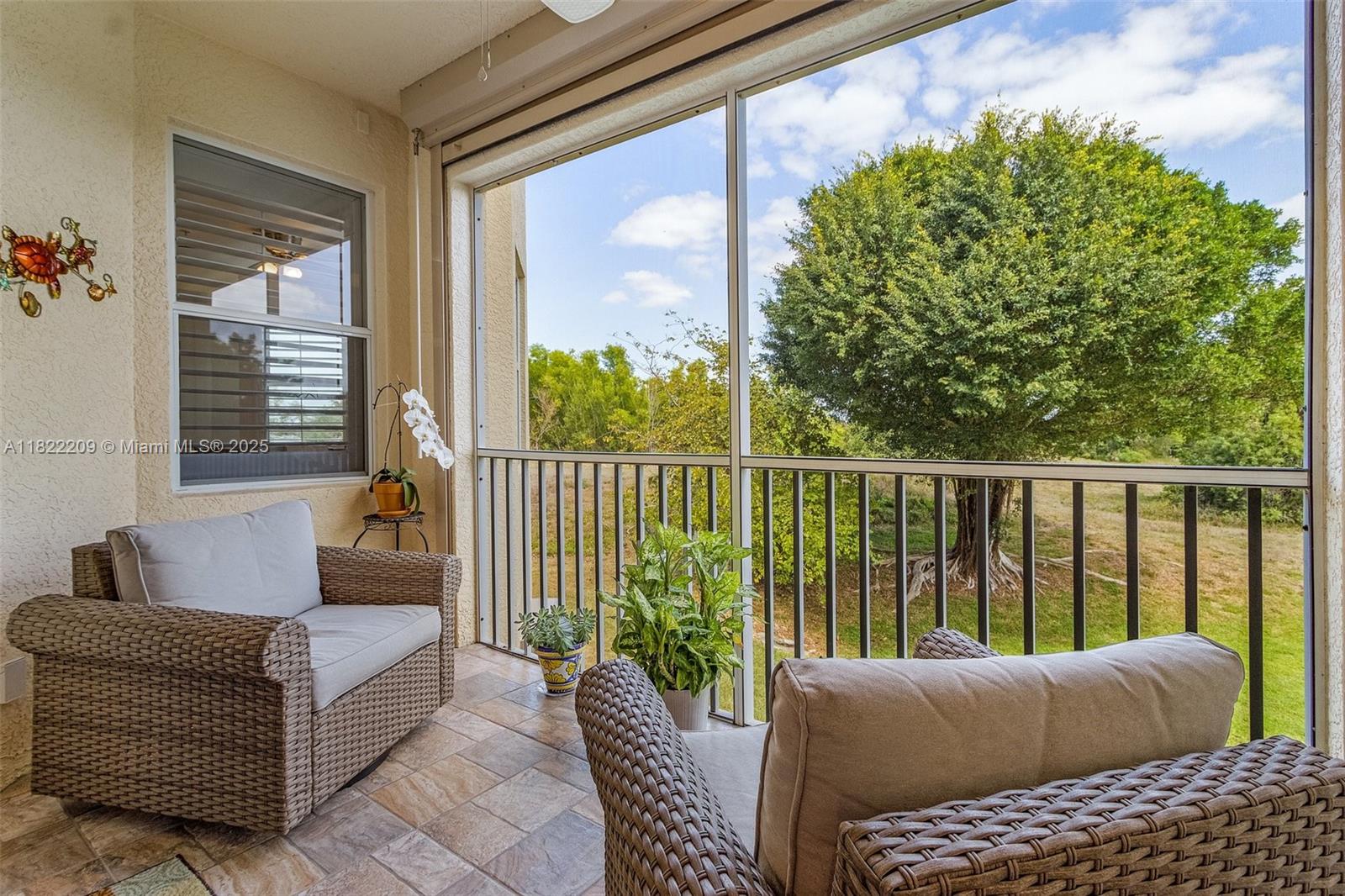 FAIRWAY VILLAS - Residential