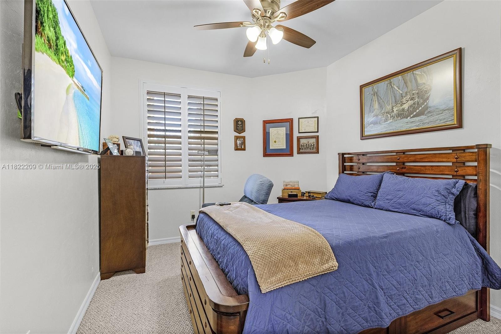 FAIRWAY VILLAS - Residential