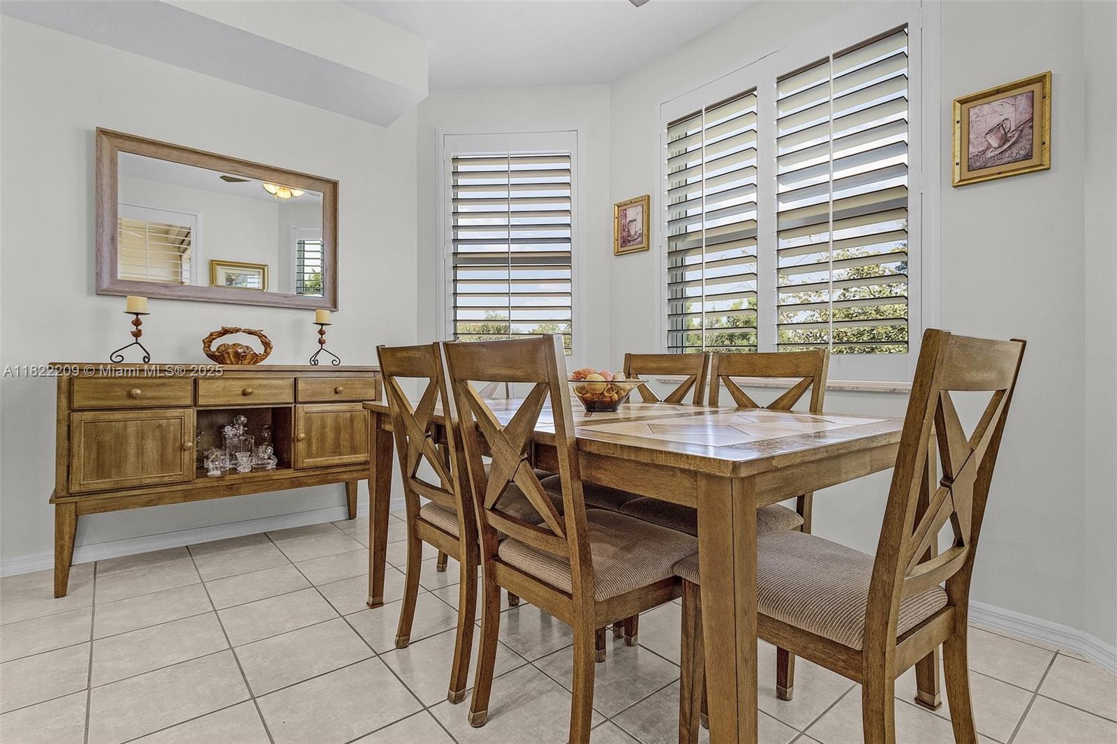 FAIRWAY VILLAS - Residential