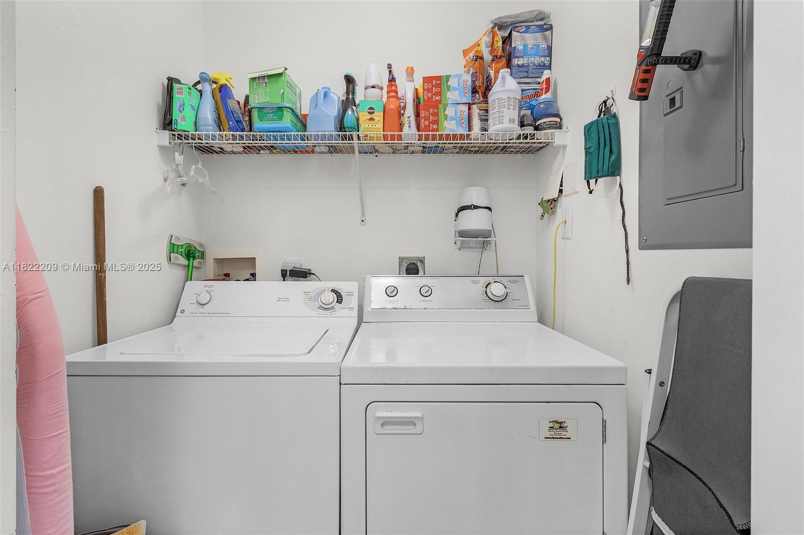 FAIRWAY VILLAS - Residential