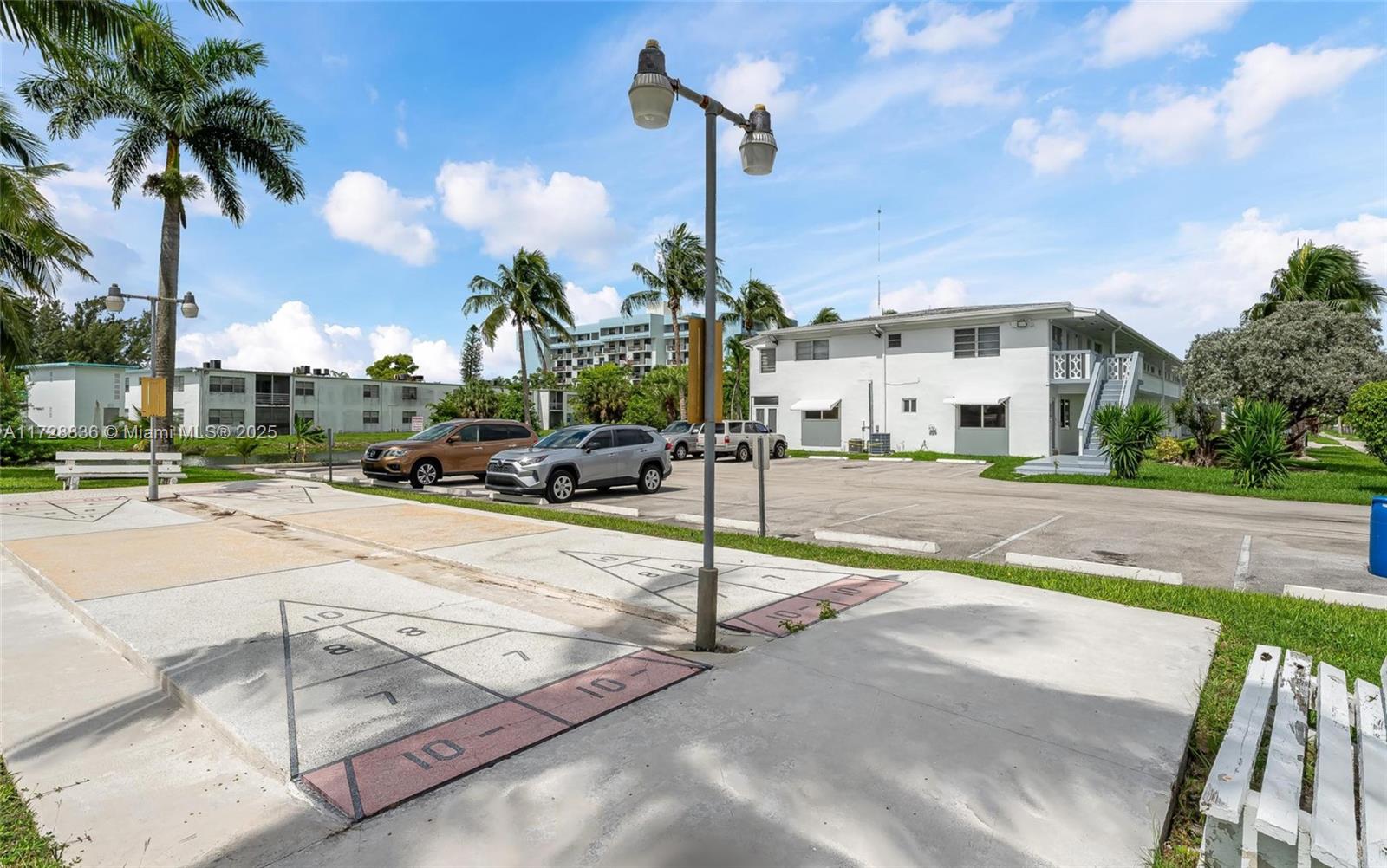 RO-MONT GARDENS ANDOVER H - Residential