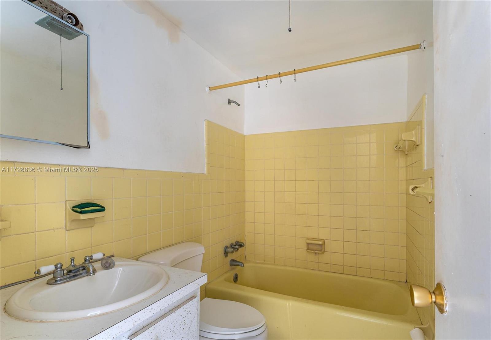 RO-MONT GARDENS ANDOVER H - Residential