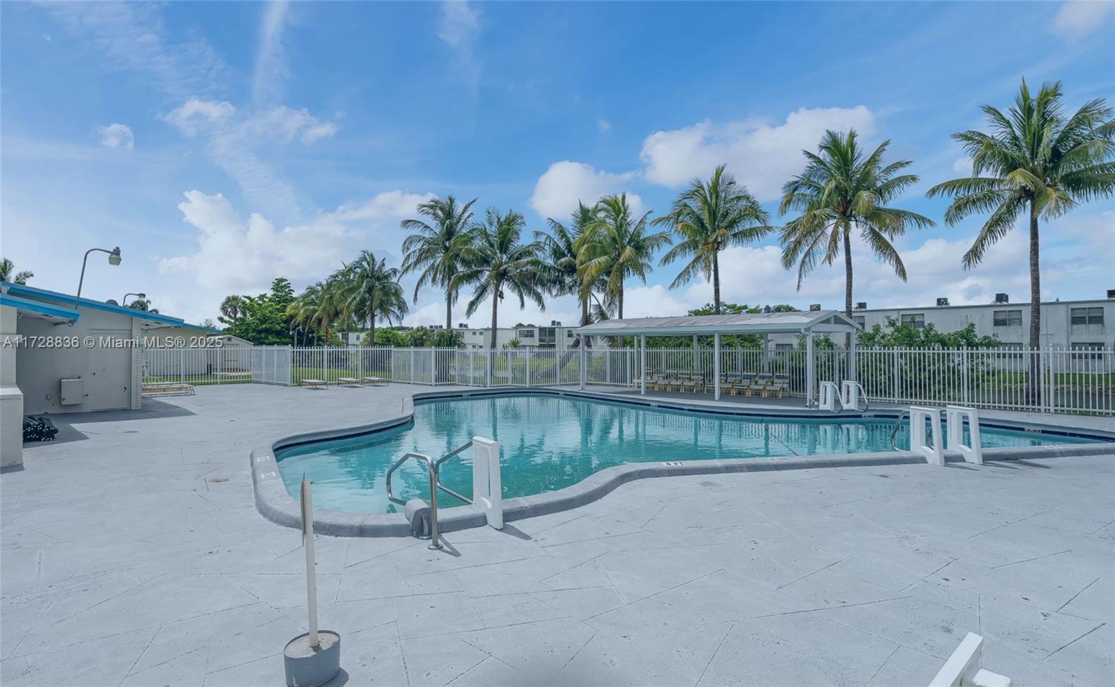 RO-MONT GARDENS ANDOVER H - Residential