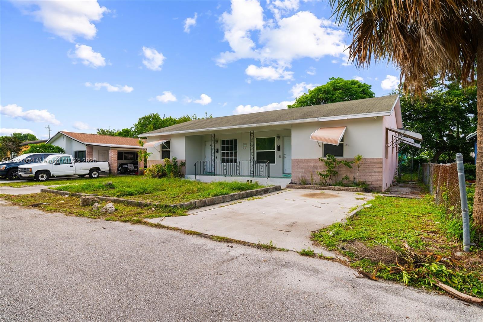 131 W 35th St Apt 1, Riviera Beach, FL, 33404/$350,000 2 131 W 35th St Apt 1