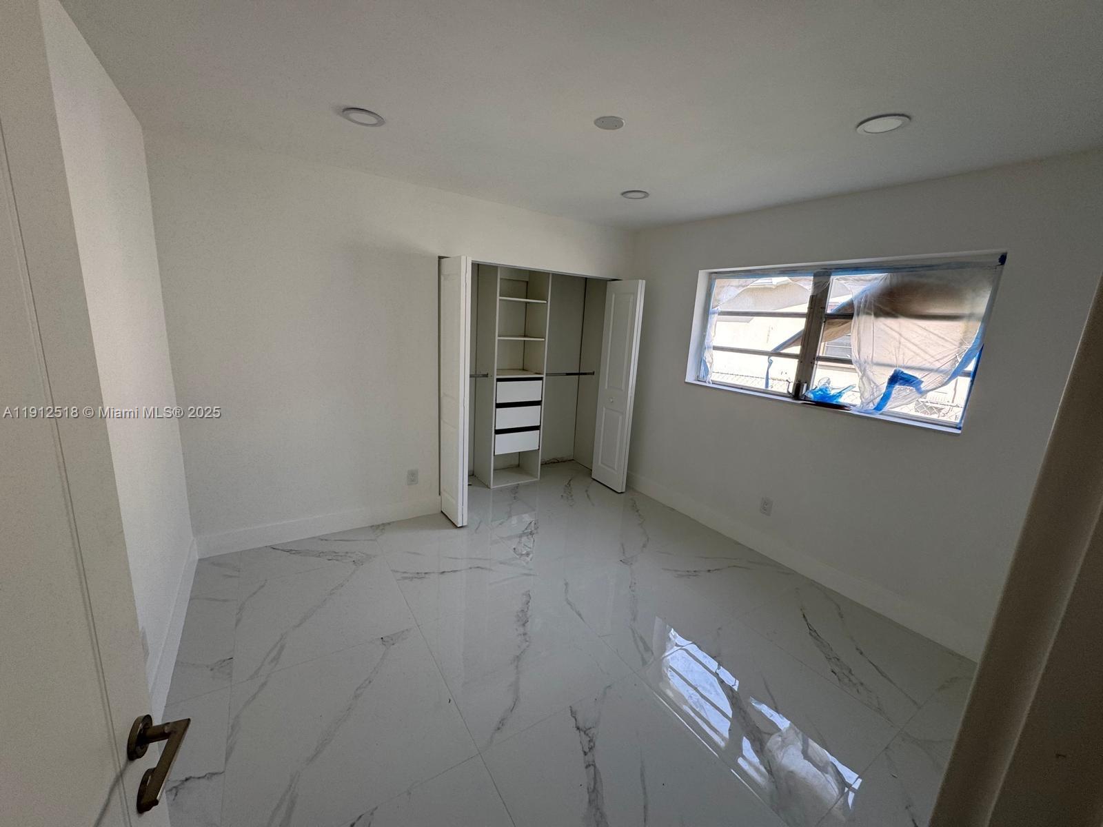 PASADENA LAKES WEST - Residential