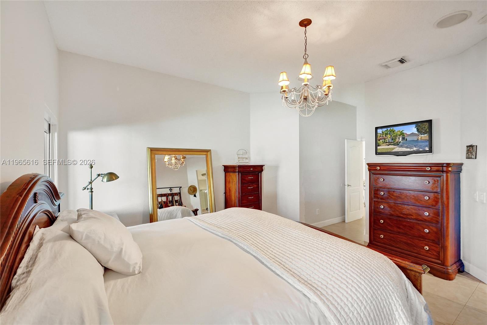 BIG FIVE HOMES - Residential