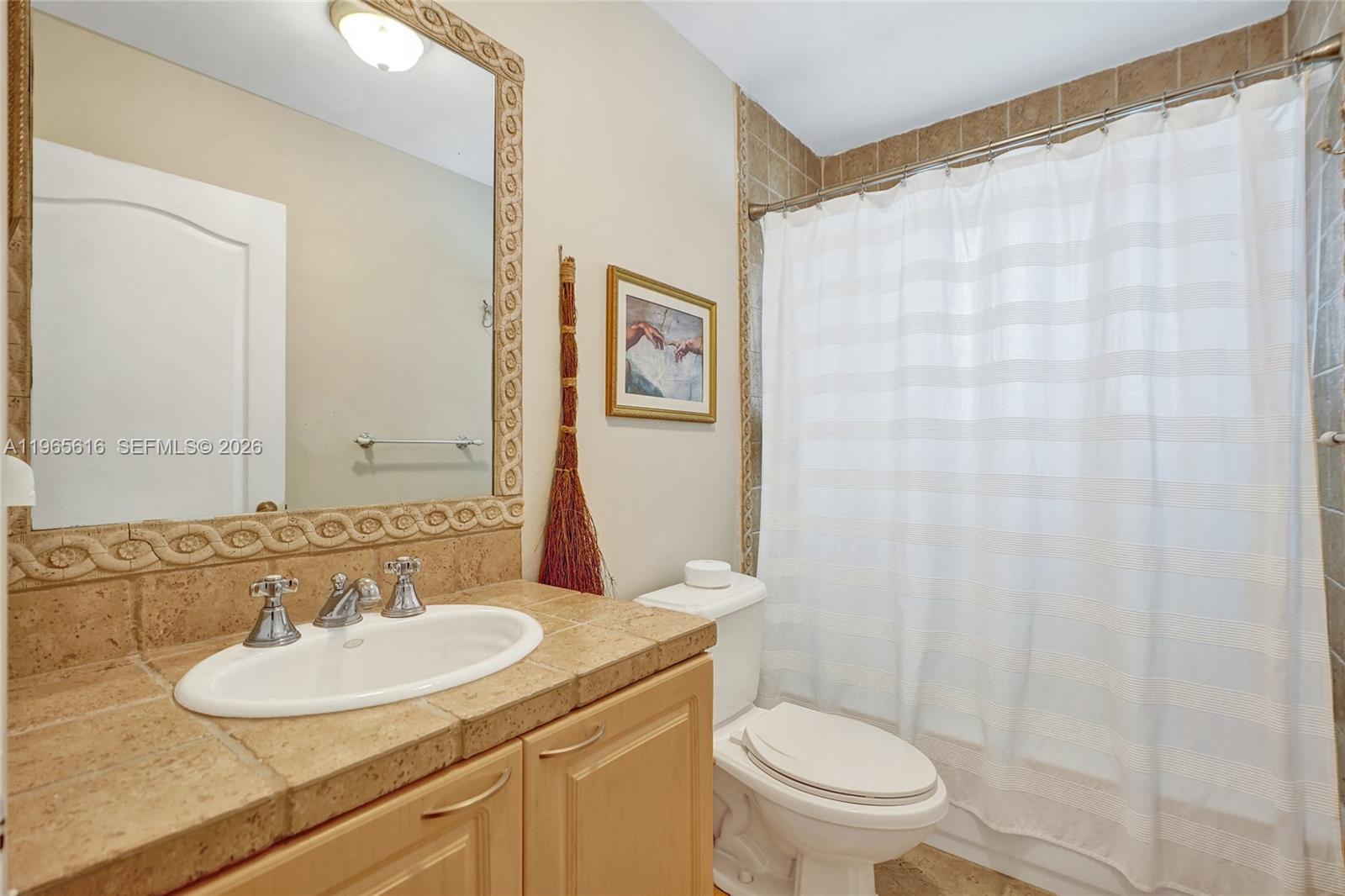 BIG FIVE HOMES - Residential