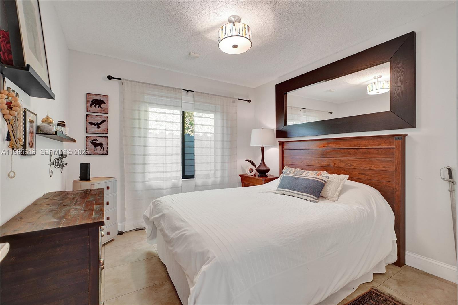 BIG FIVE HOMES - Residential