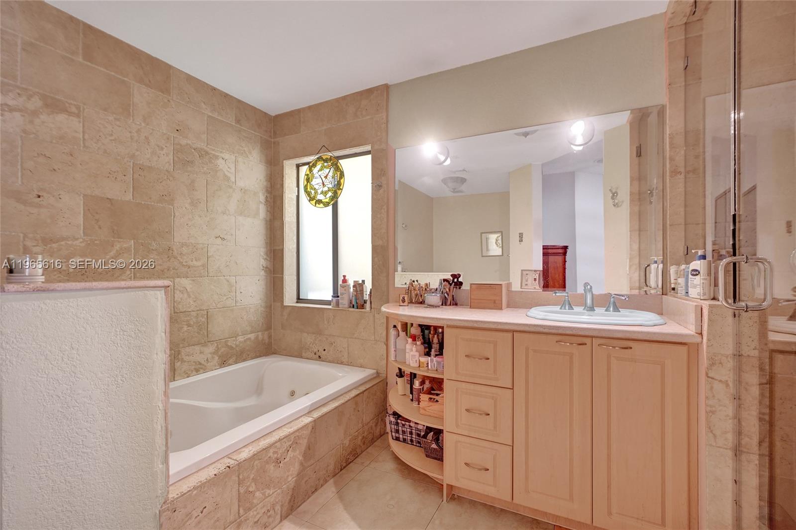 BIG FIVE HOMES - Residential