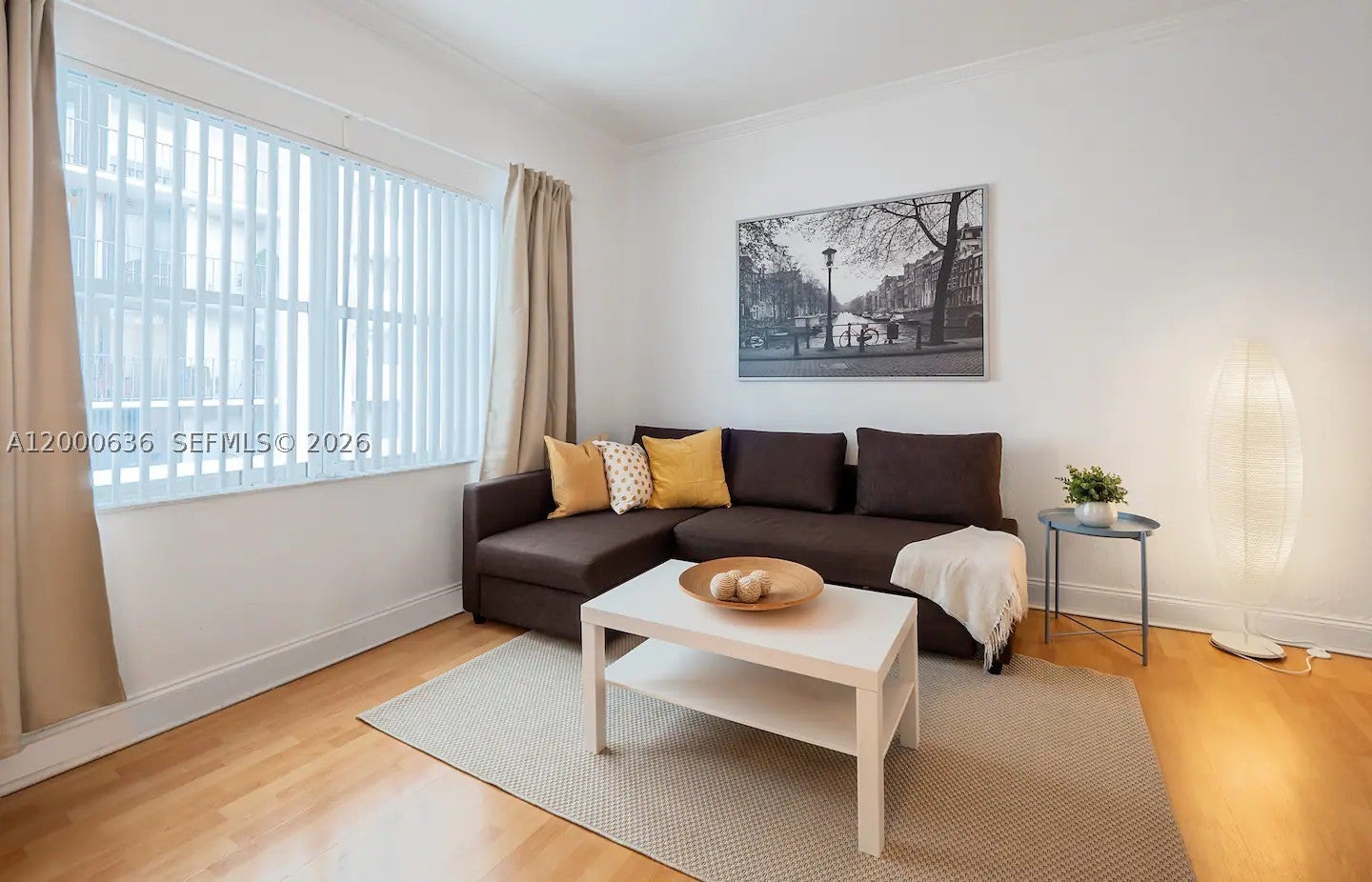 2615 Collins Ave 37