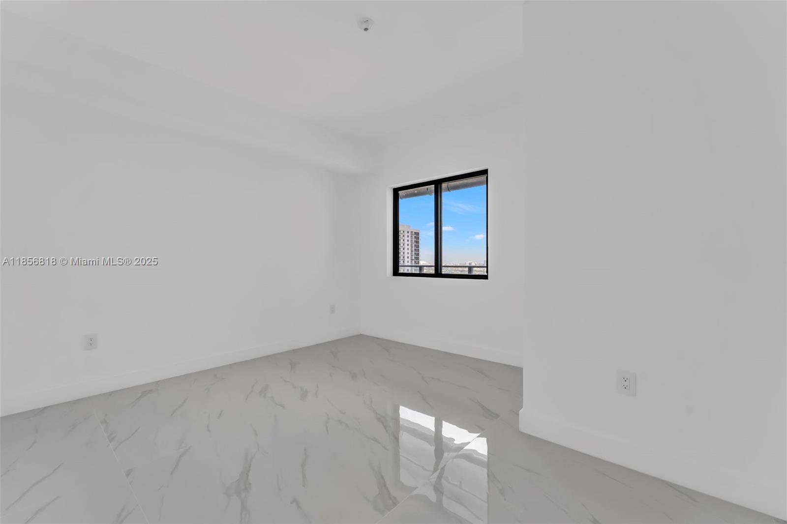 ARIA RESERVE SOUTH - Residential Lease