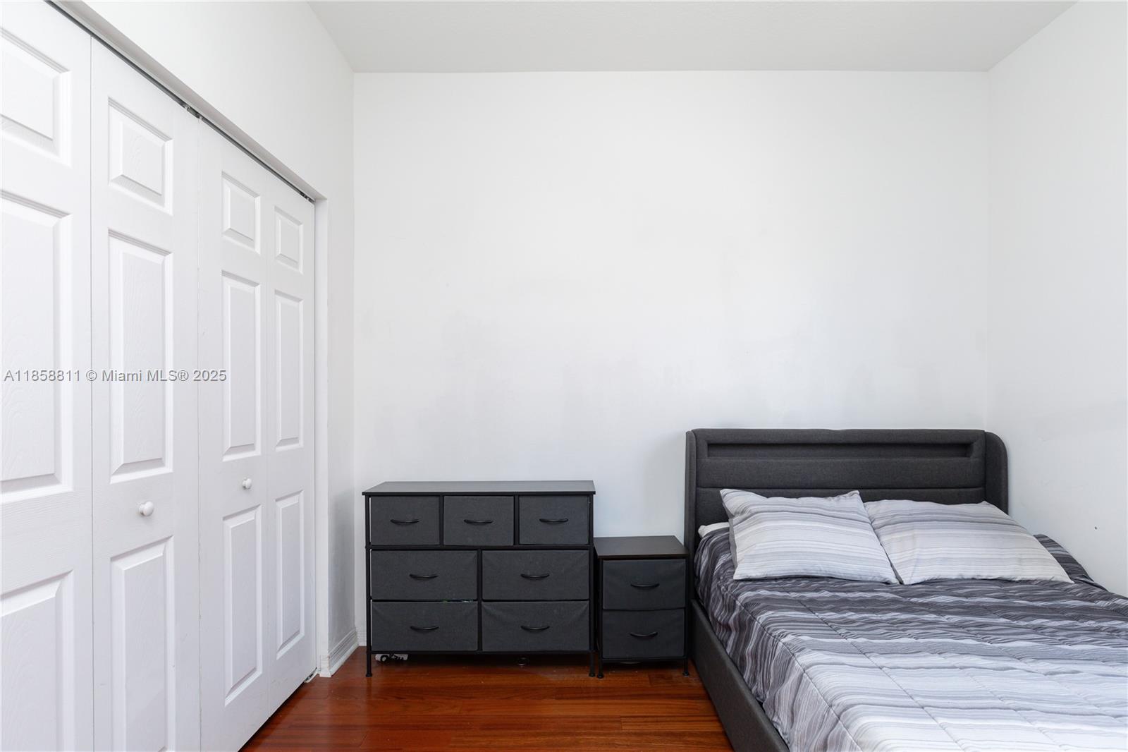 PEMBROKE CAY CONDO - Residential