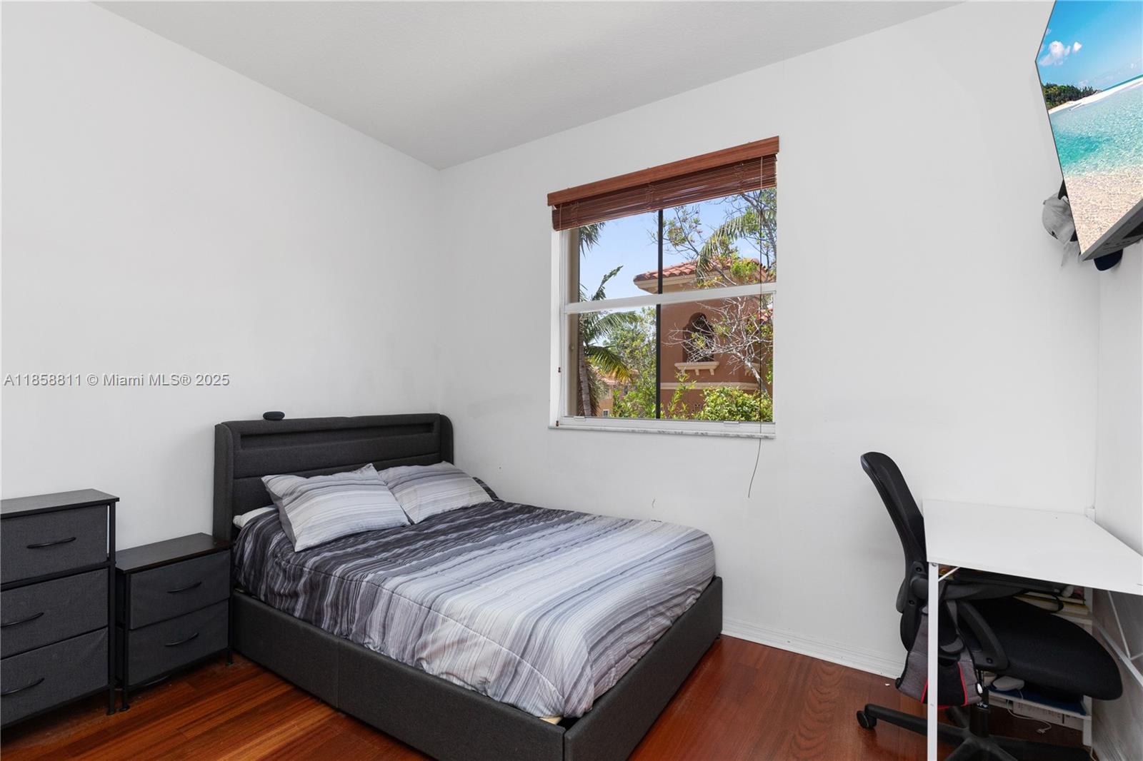 PEMBROKE CAY CONDO - Residential