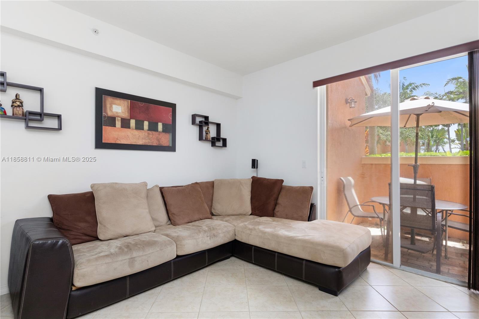 PEMBROKE CAY CONDO - Residential