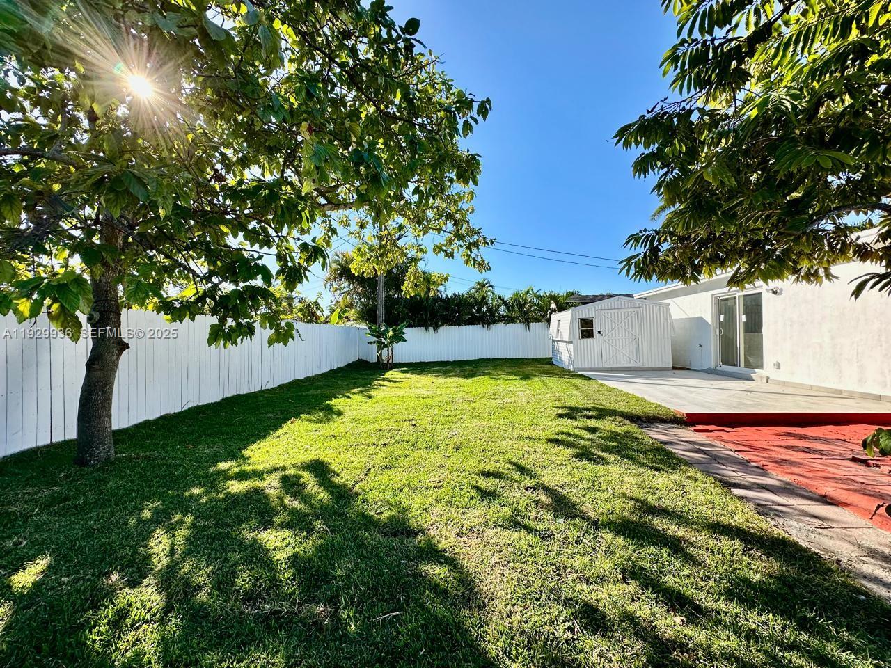 ACRES LAKE ESTATES - Residential