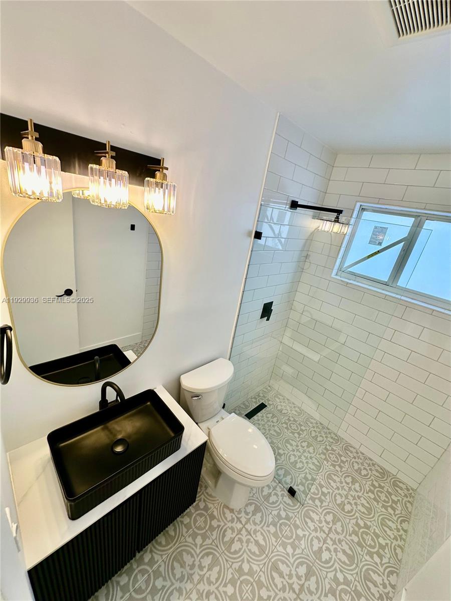 ACRES LAKE ESTATES - Residential