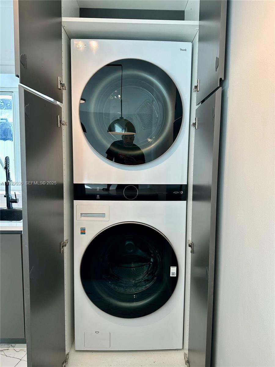 ACRES LAKE ESTATES - Residential