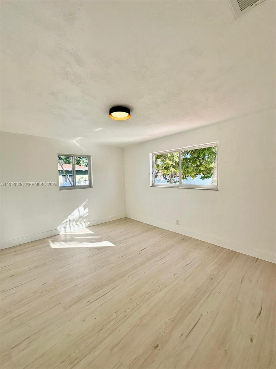 ACRES LAKE ESTATES - Residential