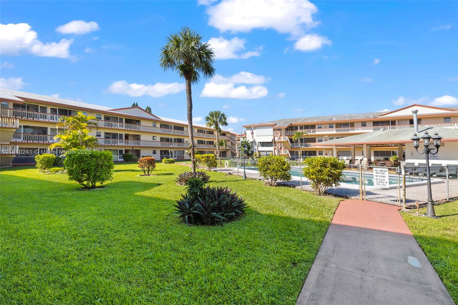 BEVERLY HILLS CONDO NUMBE - Residential