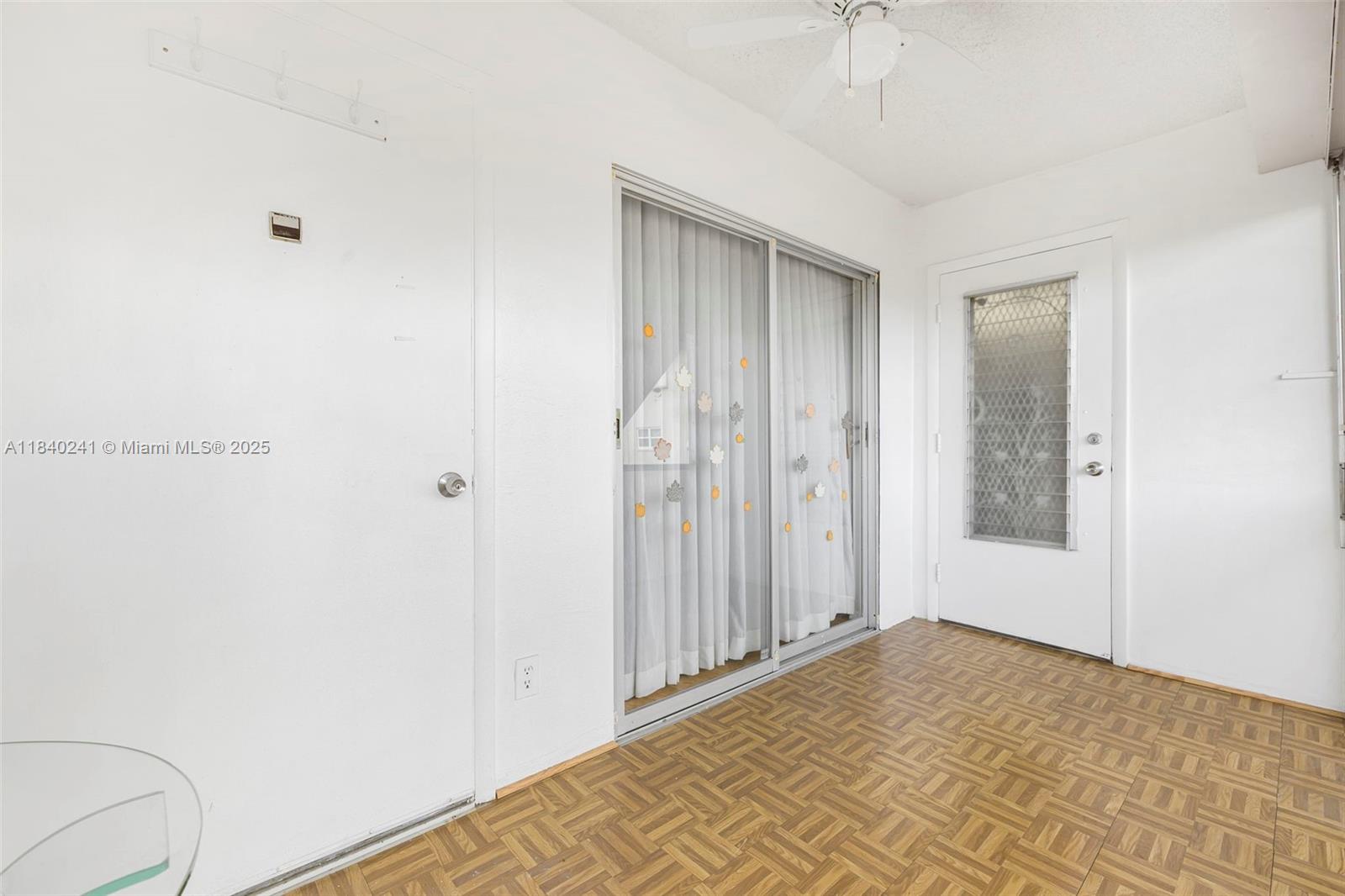 BEVERLY HILLS CONDO NUMBE - Residential