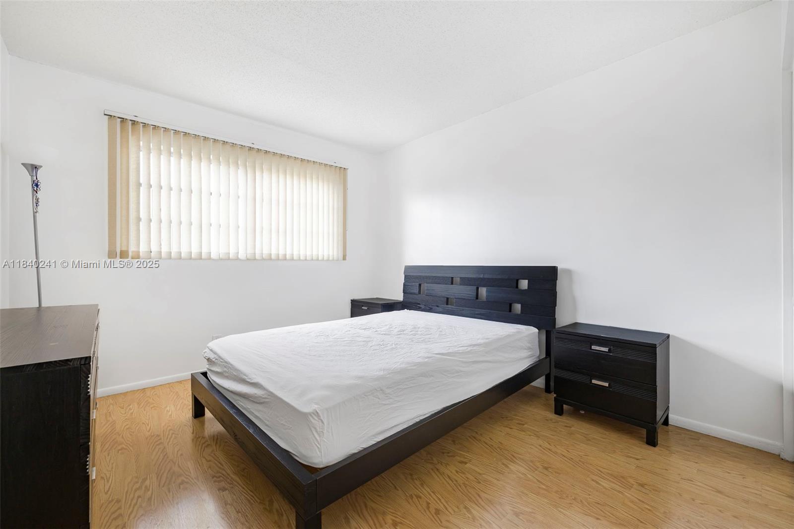 BEVERLY HILLS CONDO NUMBE - Residential