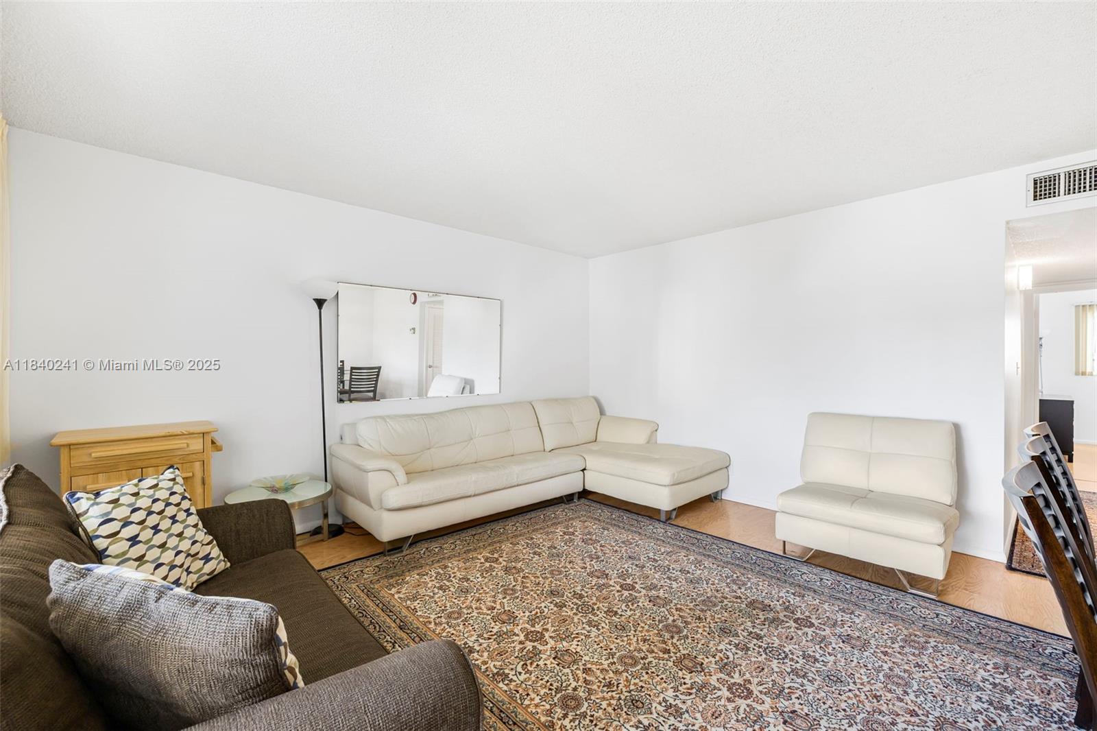 BEVERLY HILLS CONDO NUMBE - Residential