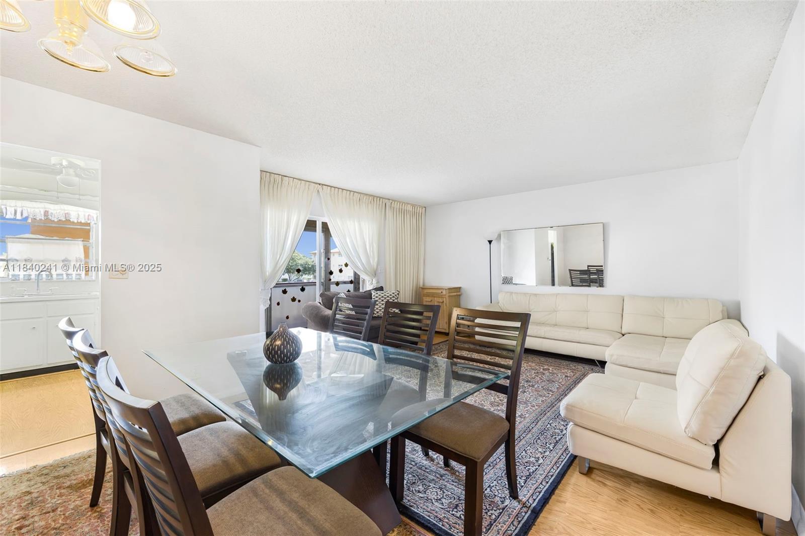5300 Washington St Q207