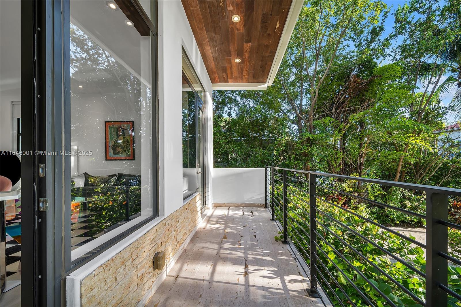 TROPICAL ISLE HOMES SUB - Residential