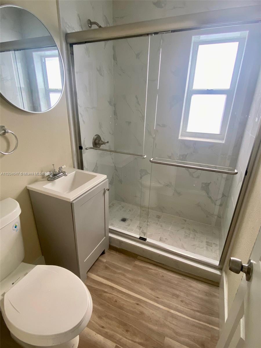 RICHMOND HEIGHTS - Residential