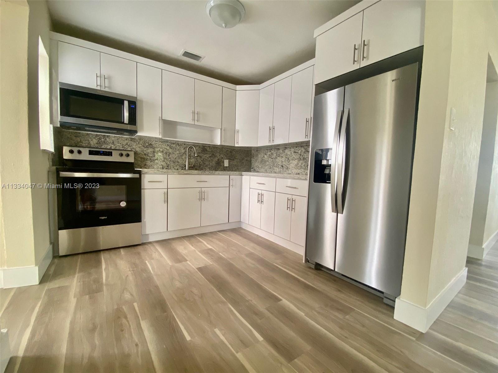 RICHMOND HEIGHTS - Residential