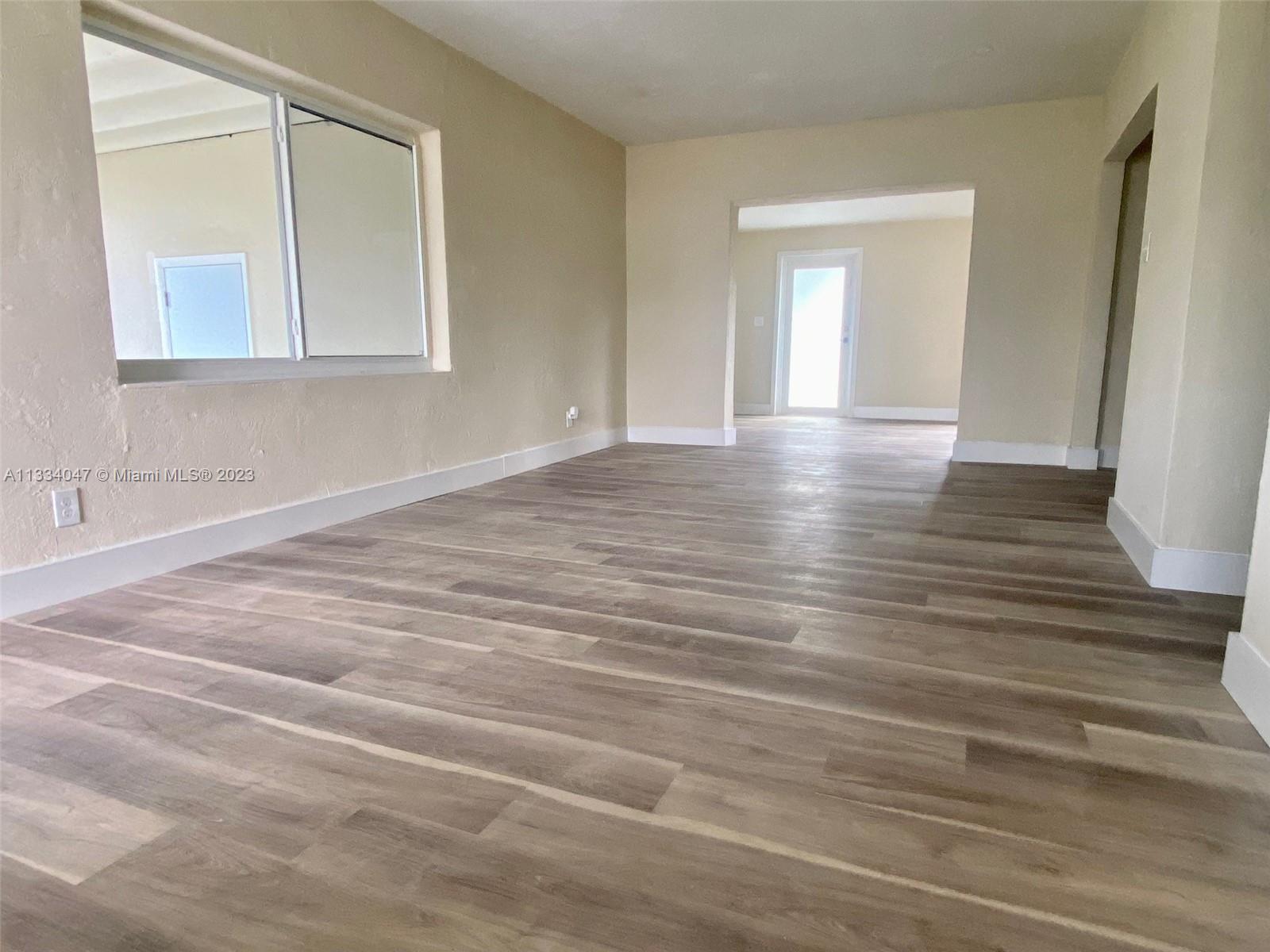 RICHMOND HEIGHTS - Residential