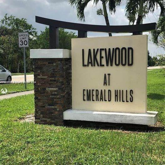 LAKEWOOD AT EMERALD HILLS - Residential