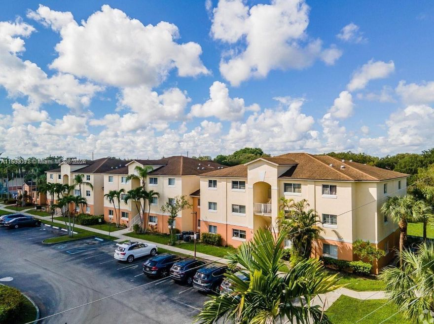 Great CORNER 2+1 apartment in 1st floor property, tiled floor. Upgraded kitchen: washer & dryer inside.NEW AC/ Water/Sewer/Garbage Removal included in HOA. One assigned parking space. Quite nice gated community: pool by the lake, grills, picnic tables, kid zone, gym, tennis, clubhouse, Convenient area: supermarket, pharmacy, restaurants, close to I-95 &Turnpike.