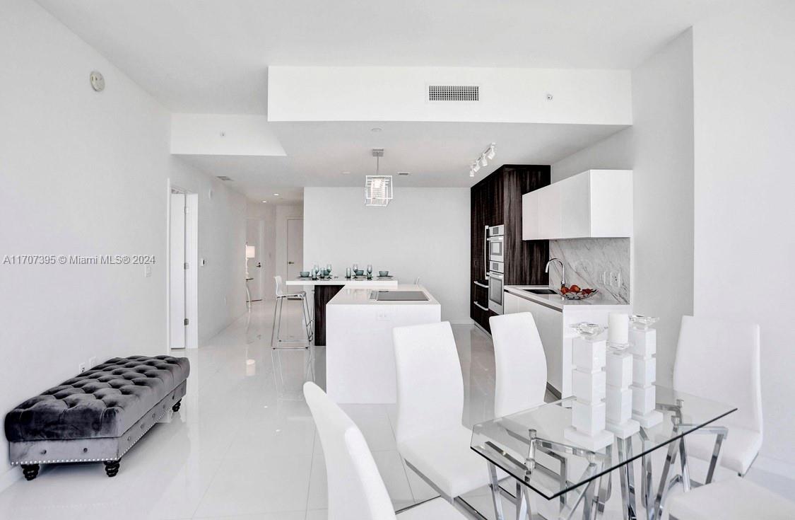 851 NE 1st Ave 3510