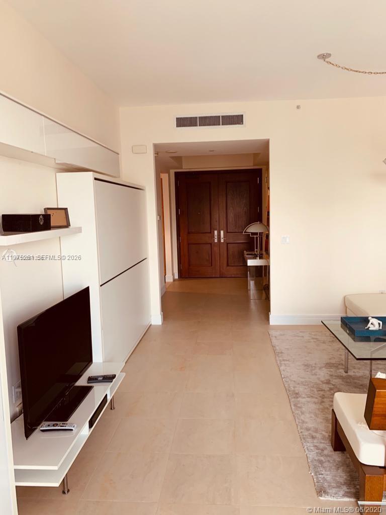 1425 Brickell Ave 43D