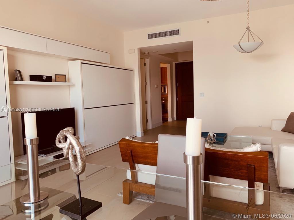 1425 Brickell Ave 43D